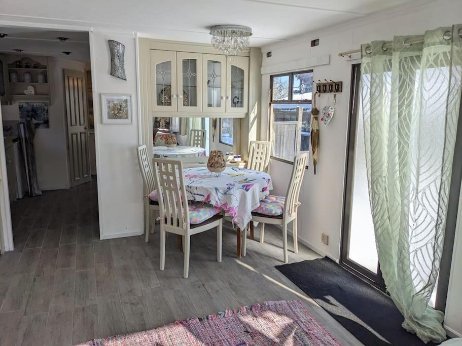 Ferny Roost Cabin. Wrexham Zewnętrze zdjęcie