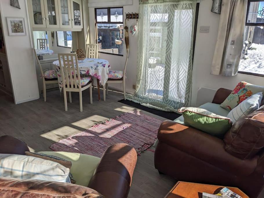 Ferny Roost Cabin. Wrexham Zewnętrze zdjęcie